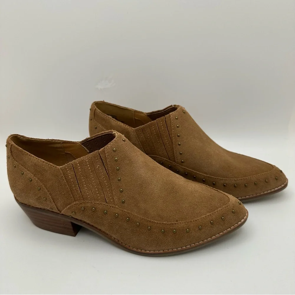 Crown Vintage CV Kavita Suede Studded Stacked Heel Ankle Booties 6M NWOT Western